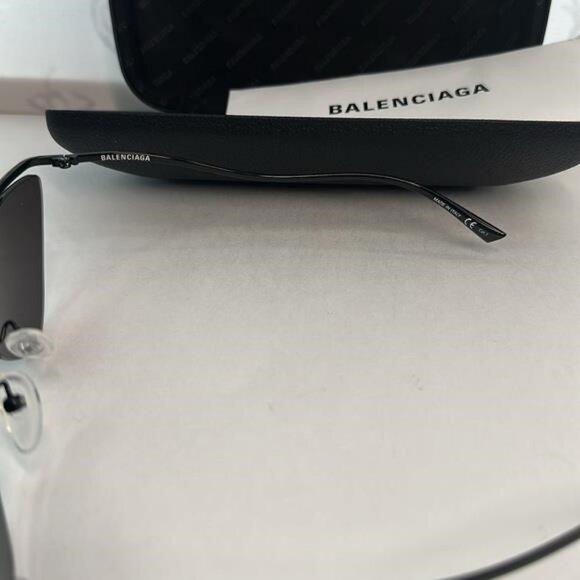 New Authentic Balenciaga BB0093S 001 Curve Cat Sunglasses - Picture 13 of 13